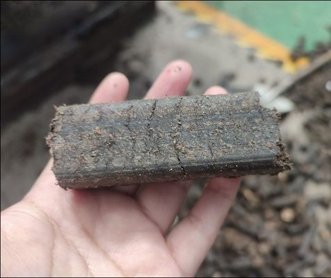 綿のための草のブリケットを作る機械 プラスチックRDF廃棄物 誘導燃料キューブ