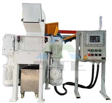 最大生産容量 17000kg/h 包装用バレルパレット用4軸スレッダー
