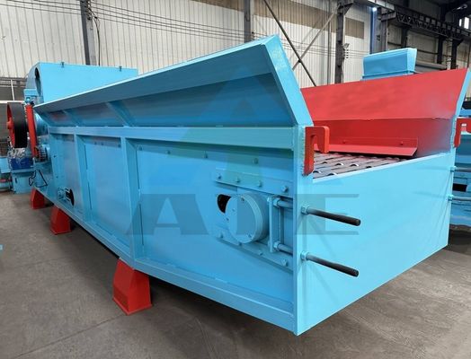 廃棄物バイオマスの強力な木材切片機 95% 標準に達する速度 1-3t/h 容量