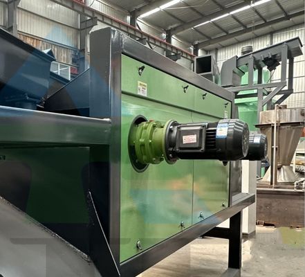 木製の包装と操作の容易さの利点を持つ非鉄金属の分類機