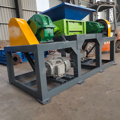 紙箱 プラスチックボトル 金属スクラップのリサイクル用ダブルシャフト・シュレッダー