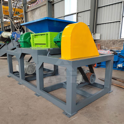 紙箱 プラスチックボトル 金属スクラップのリサイクル用ダブルシャフト・シュレッダー