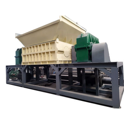 プラスチックボトル トラックタイヤとスクラップ金属リサイクルのための50kWのダブルシャフトシェードラー