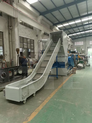 5〜100kg/h 生産能力 波紋紙とプラスチック用の単軸スレッダー