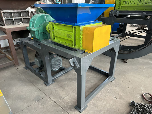 パーソナライゼーション サポート プラスチック ミニ ダブルシャフト シャッター 木材 シャッター マシン 著名なモーター