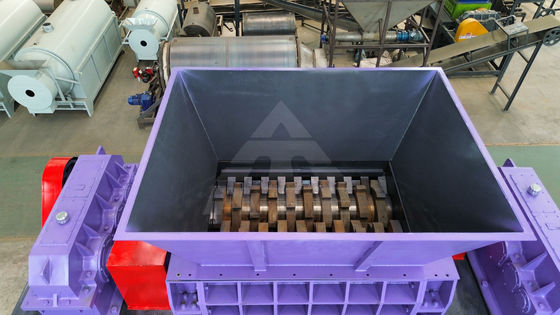 メタルとプラスチック廃棄物のスレッダーマシン 5T 重量 様々な用途に適しています