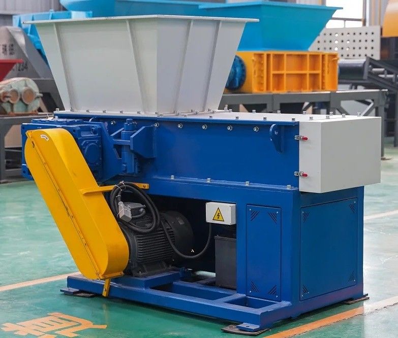 200~8000kg/h 生産能力 プラスチック製の粉砕機